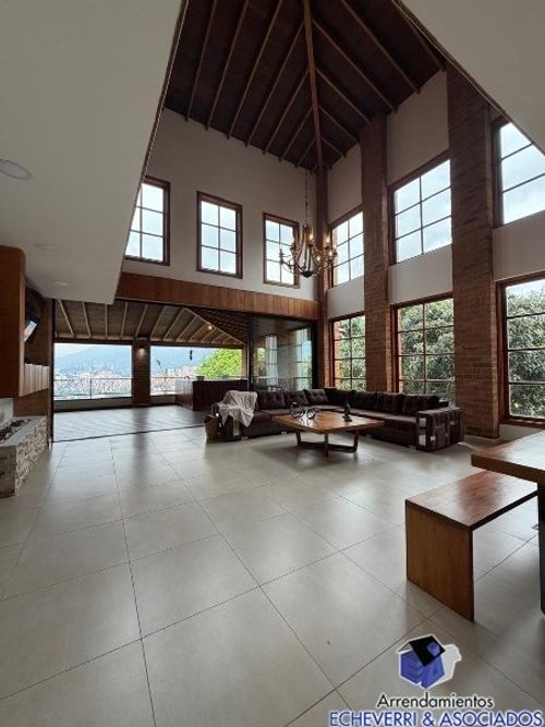 Casa de 4 alcobas en arriendo en La Mina, Envigado, 200 m² · foto 8 de 24