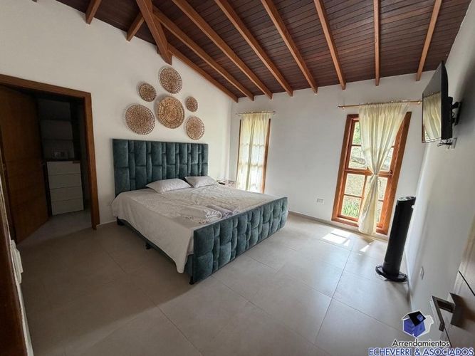 Casa de 4 alcobas en arriendo en La Mina, Envigado, 200 m² · foto 14 de 24