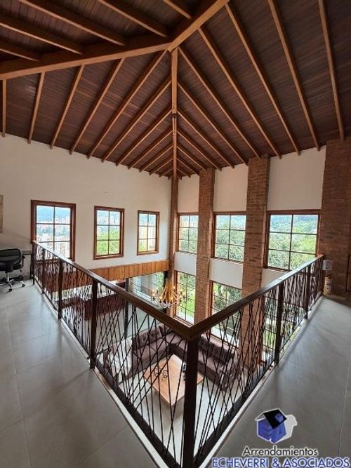 Casa de 4 alcobas en arriendo en La Mina, Envigado, 200 m² · foto 18 de 24