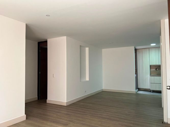 Apartamento de 3 alcobas en arriendo en Loma Del Esmeraldal, Envigado, 140 m² · foto 13 de 21