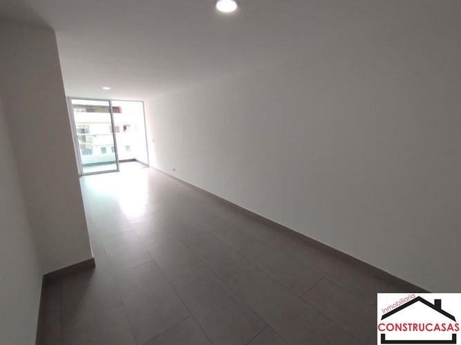 Apartamento de 3 alcobas en venta en El Velódromo, Medellín, 110 m² · foto 5 de 24