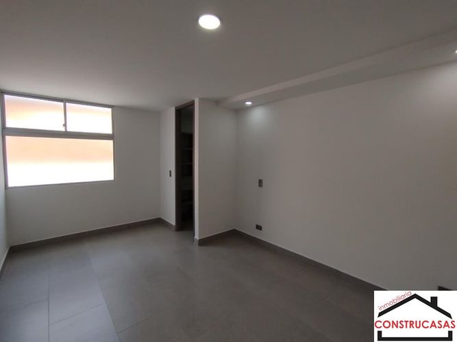 Apartamento de 3 alcobas en venta en El Velódromo, Medellín, 110 m² · foto 16 de 24