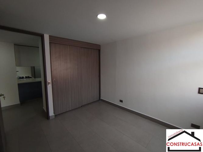 Apartamento de 3 alcobas en venta en El Velódromo, Medellín, 110 m² · foto 17 de 24