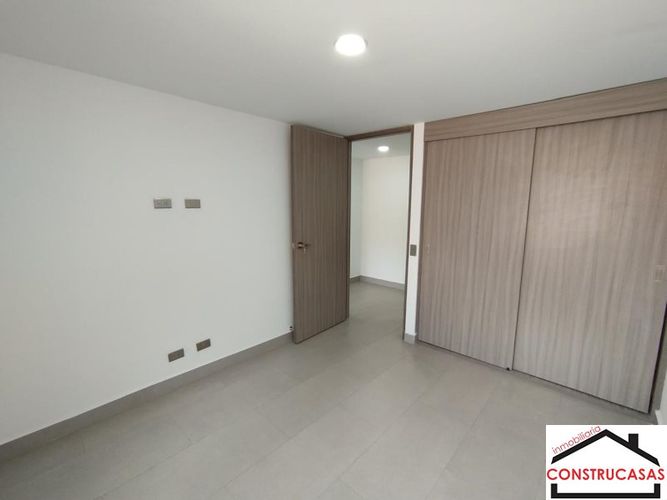 Apartamento de 3 alcobas en venta en El Velódromo, Medellín, 110 m² · foto 18 de 24