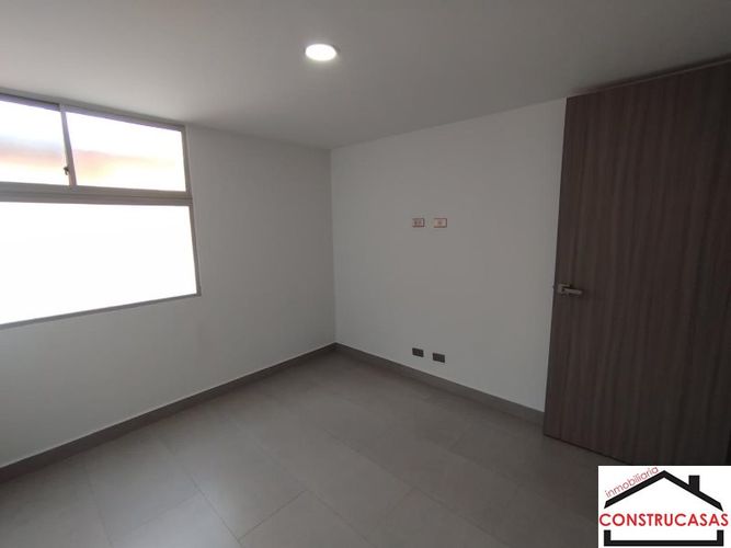 Apartamento de 3 alcobas en venta en El Velódromo, Medellín, 110 m² · foto 19 de 24