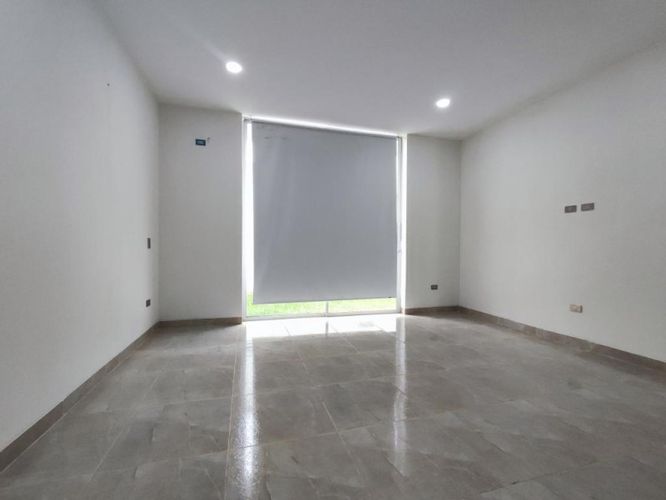 Casa de 5 alcobas en venta en California, Los Patios, 300 m² · foto 7 de 24