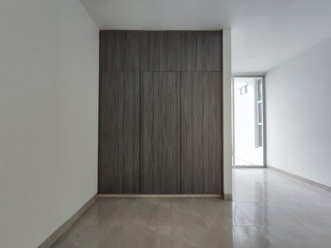 Casa de 5 alcobas en venta en California, Los Patios, 300 m² · foto 11 de 24