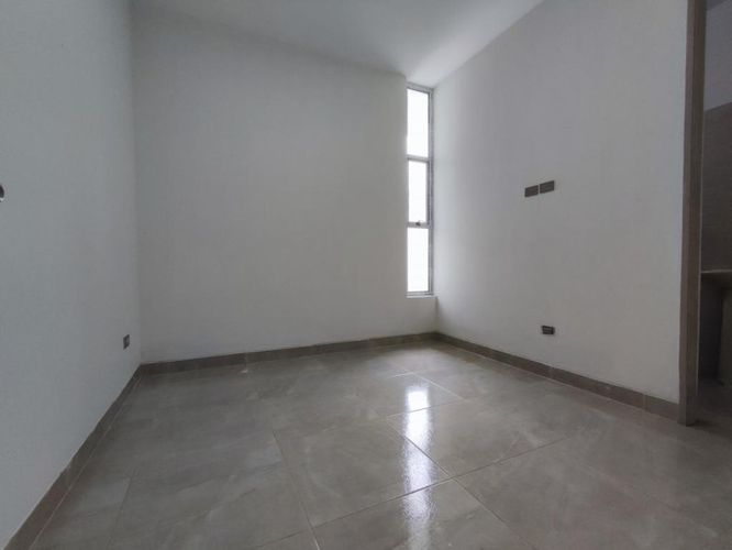 Casa de 5 alcobas en venta en California, Los Patios, 300 m² · foto 23 de 24