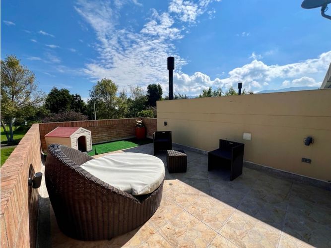 Casa de 4 alcobas en venta en Casablanca Suba I, Bogotá, 250 m² · foto 2 de 24