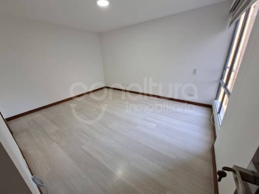 Apartamento de 3 alcobas en arriendo en Loma De Las Brujas, Envigado, 95 m² · foto 8 de 17