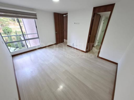 Apartamento de 3 alcobas en arriendo en Loma De Las Brujas, Envigado, 95 m² · foto 9 de 17