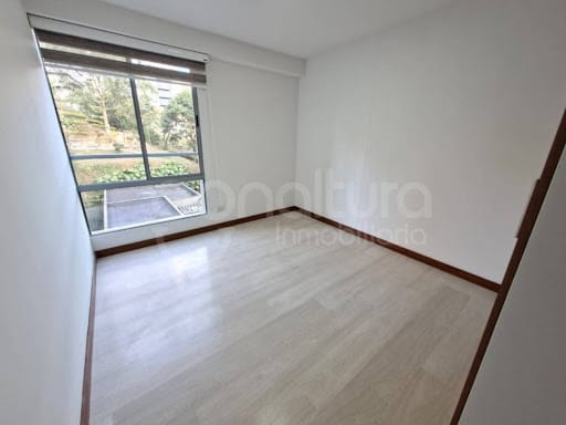 Apartamento de 3 alcobas en arriendo en Loma De Las Brujas, Envigado, 95 m² · foto 13 de 17