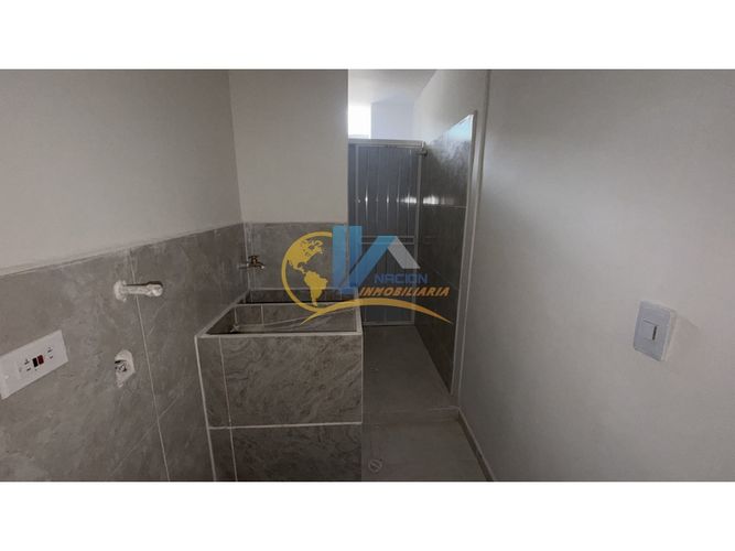 Apartamento de 3 alcobas en venta en Centro, Piedecuesta, 70 m² · foto 2 de 7