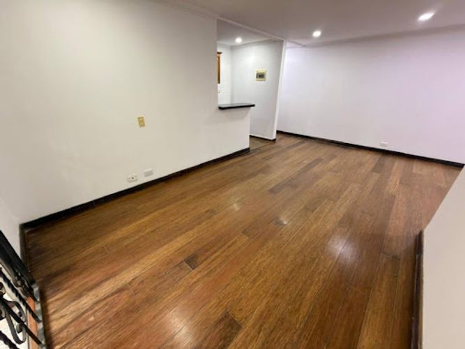 Apartamento de 3 alcobas en arriendo en Loma De Los Bernal, Medellín, 77 m² · foto 5 de 18