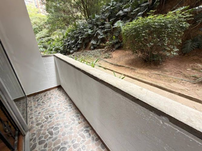 Apartamento de 3 alcobas en arriendo en Loma De Los Bernal, Medellín, 77 m² · foto 7 de 18