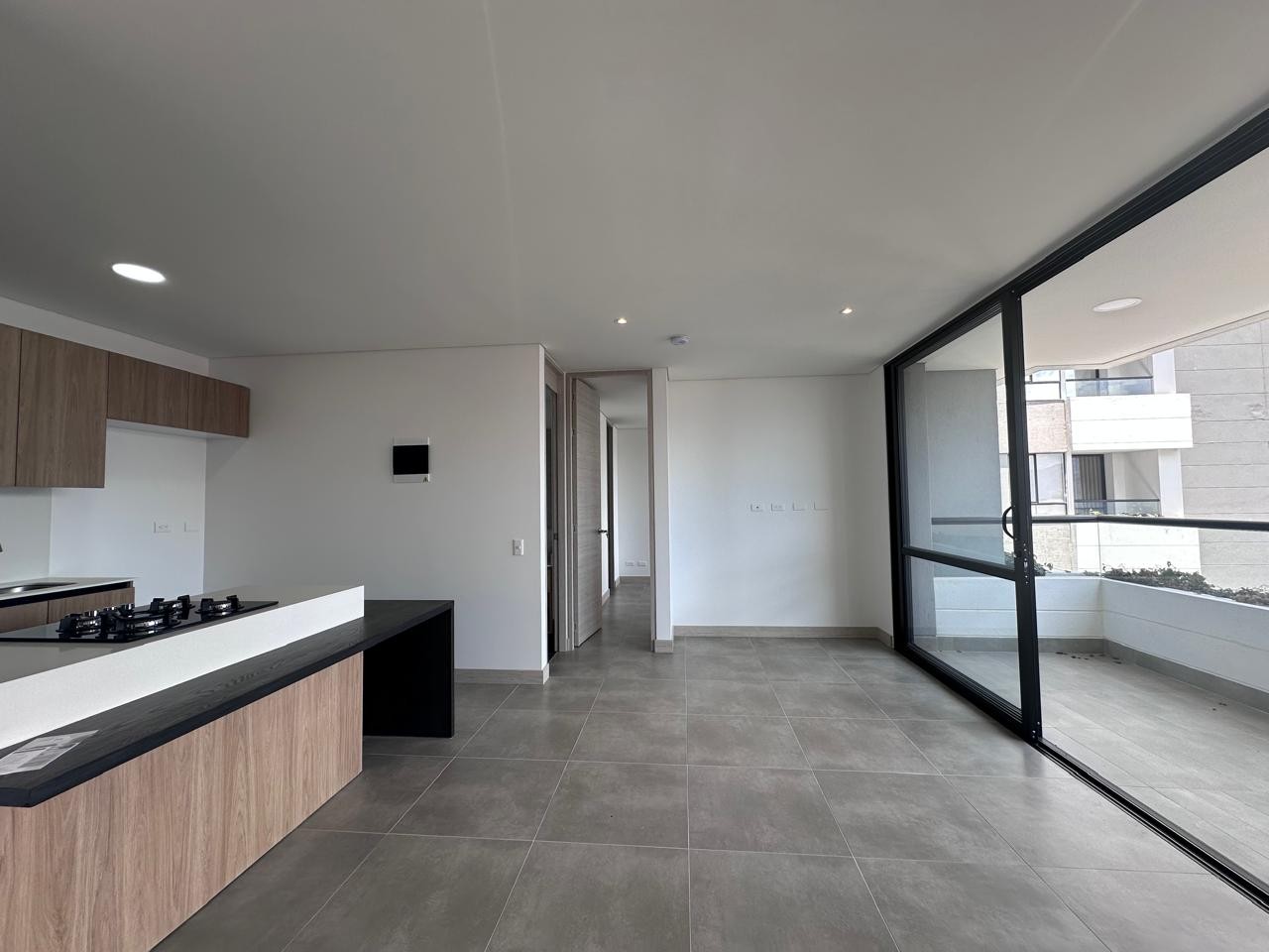 Apartamento en arriendo en El Poblado, Medellín · foto 5 de 18