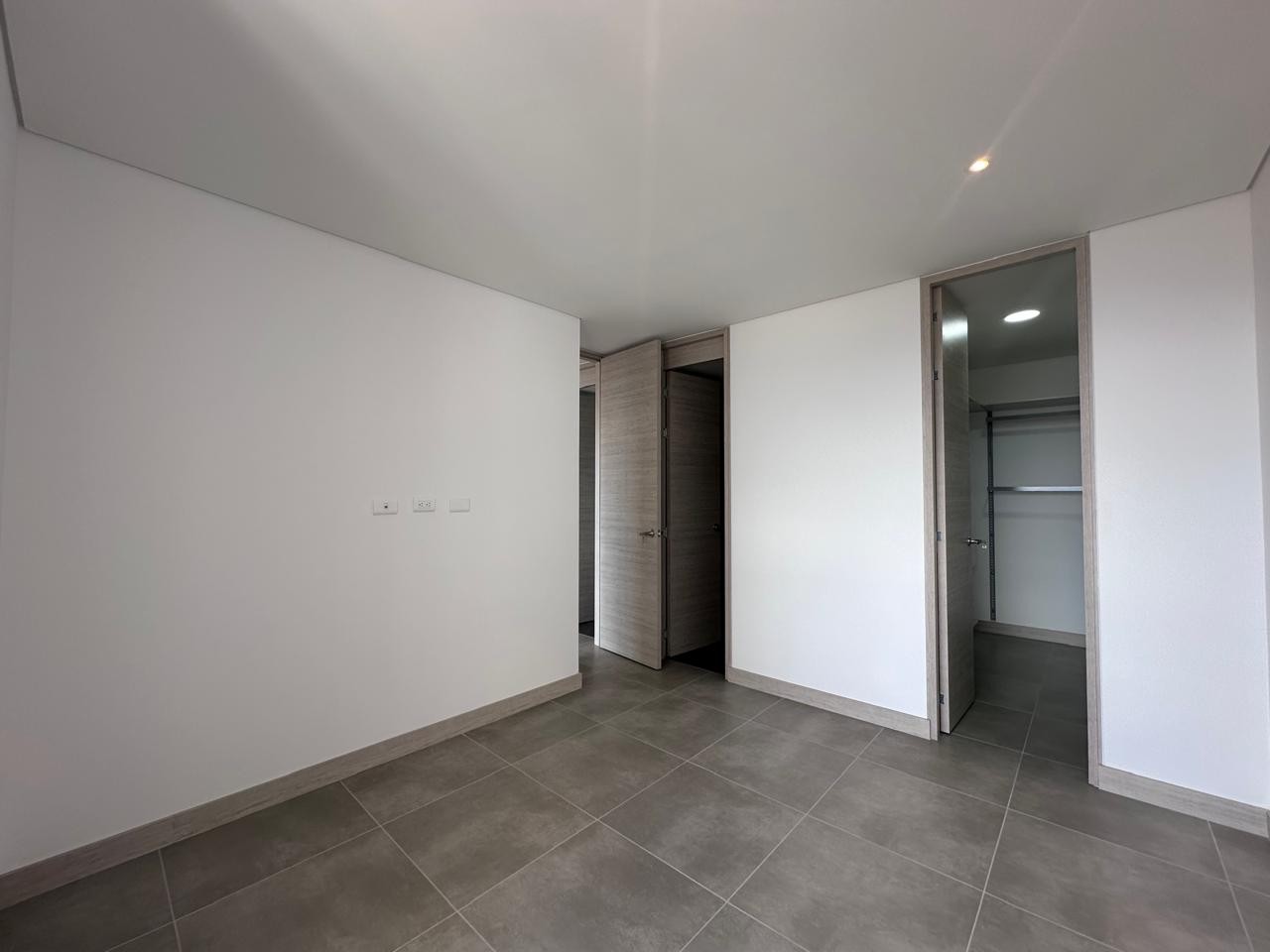 Apartamento en arriendo en El Poblado, Medellín · foto 12 de 18