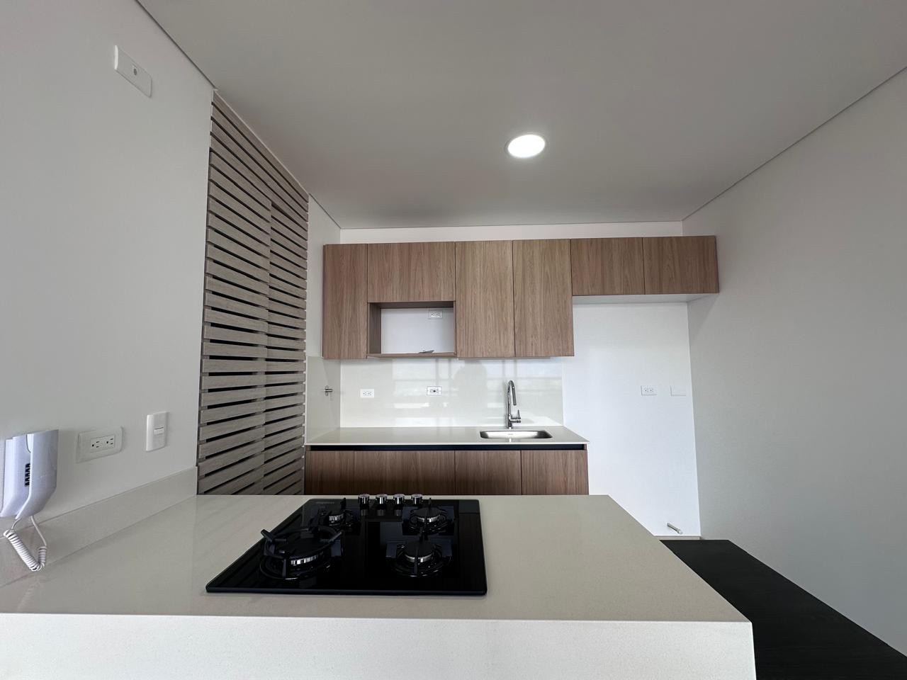 Apartamento en arriendo en El Poblado, Medellín · foto 8 de 18