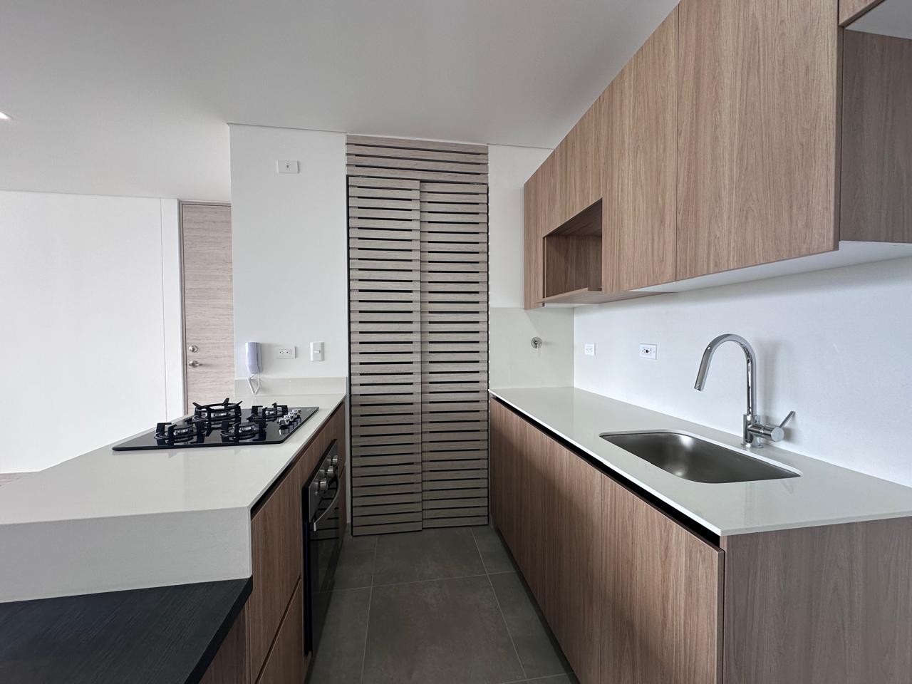 Apartamento en arriendo en El Poblado, Medellín · foto 6 de 18