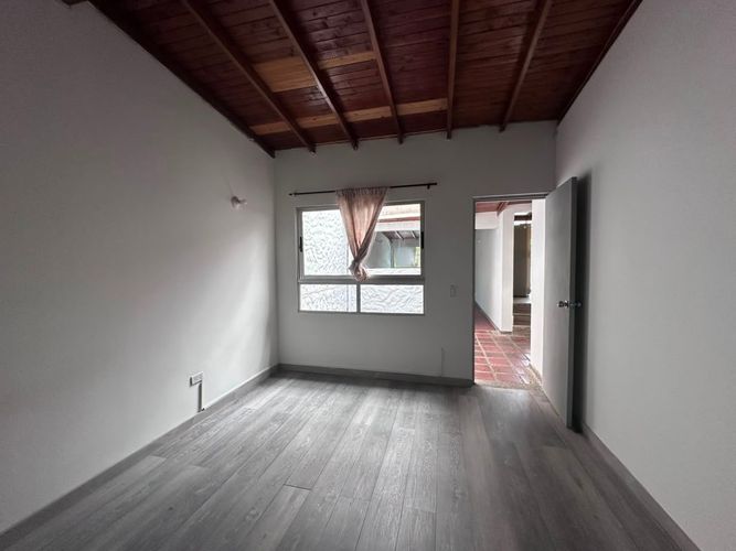 Apartamento de 2 alcobas en arriendo en El Poblado, Medellín, 179 m² · foto 10 de 19