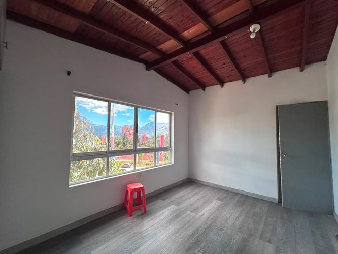 Apartamento de 2 alcobas en arriendo en El Poblado, Medellín, 179 m² · foto 11 de 19