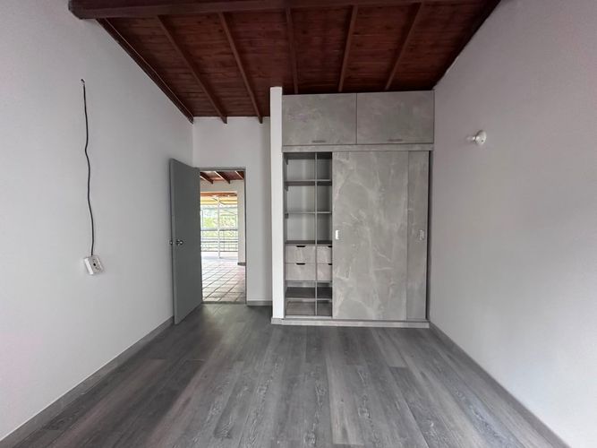Apartamento de 2 alcobas en arriendo en El Poblado, Medellín, 179 m² · foto 5 de 19