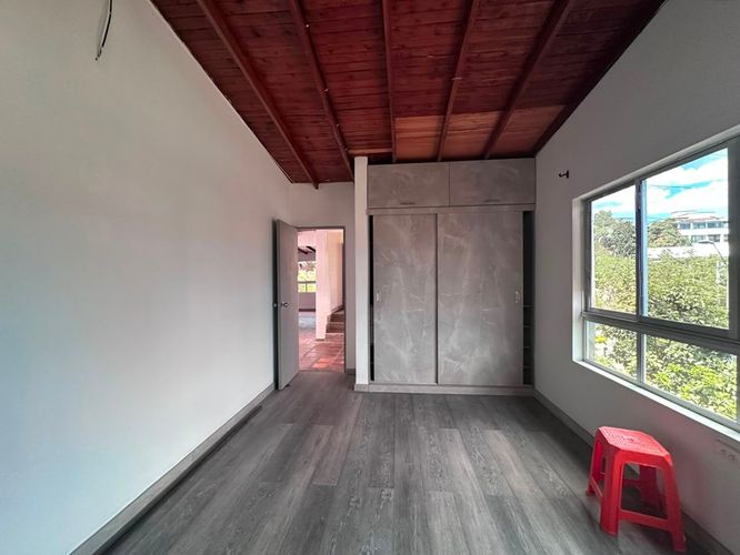 Apartamento de 2 alcobas en arriendo en El Poblado, Medellín, 179 m² · foto 12 de 19