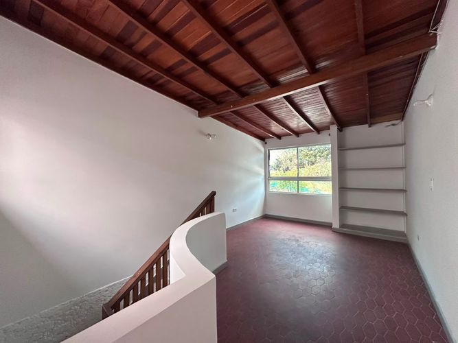 Apartamento de 2 alcobas en arriendo en El Poblado, Medellín, 179 m² · foto 6 de 19