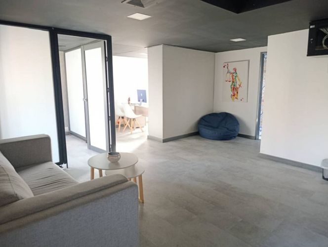 Oficina en arriendo en La Aguacatala, Medellín, 64 m² · foto 5 de 17
