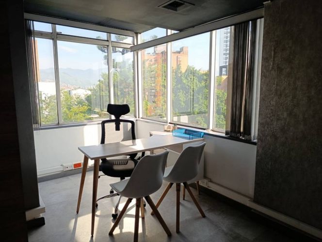 Oficina en arriendo en La Aguacatala, Medellín, 64 m² · foto 11 de 17