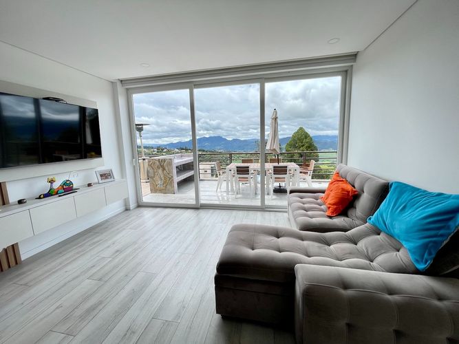 Casa de 4 alcobas en venta en Yerbabuena, Sopó, 400 m² · foto 6 de 24