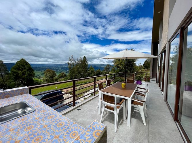 Casa de 4 alcobas en venta en Yerbabuena, Sopó, 400 m² · foto 8 de 24