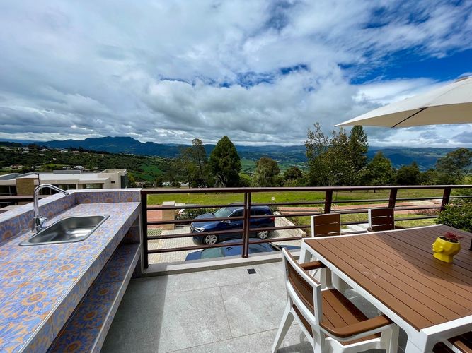 Casa de 4 alcobas en venta en Yerbabuena, Sopó, 400 m² · foto 9 de 24