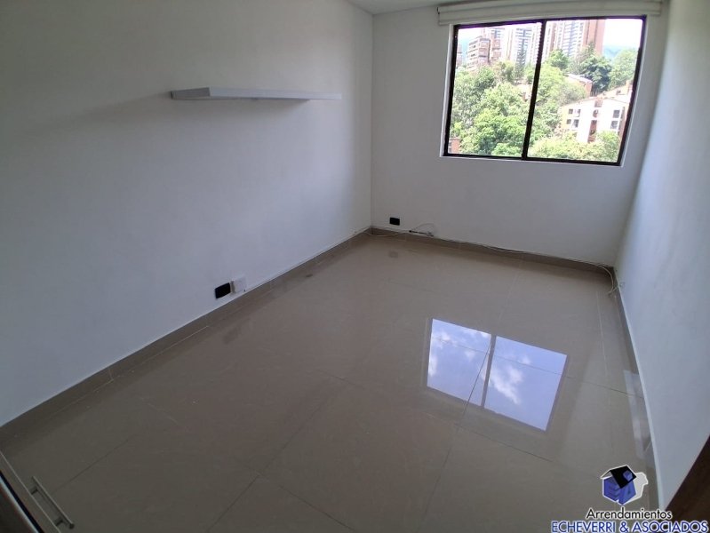 Apartamento en arriendo en Loma Del Escobero, Envigado · foto 6 de 12