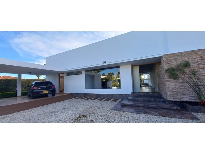 Casa de 4 alcobas en venta en Llano Grande, Rionegro, 350 m² · foto 8 de 24