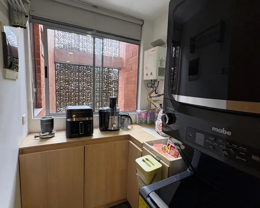 Apartamento en venta en Loma Del Esmeraldal, Envigado · foto 4 de 12