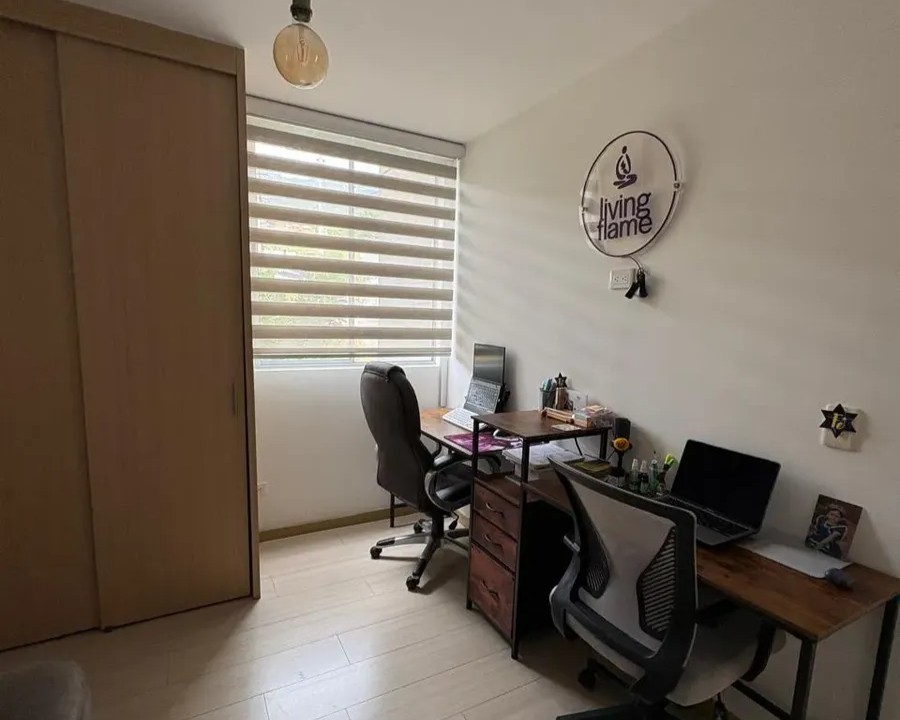Apartamento en venta en Loma Del Esmeraldal, Envigado · foto 6 de 12