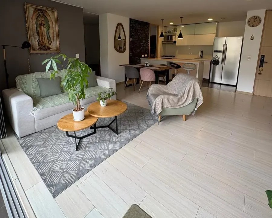 Apartamento en venta en Loma Del Esmeraldal, Envigado · foto 2 de 12
