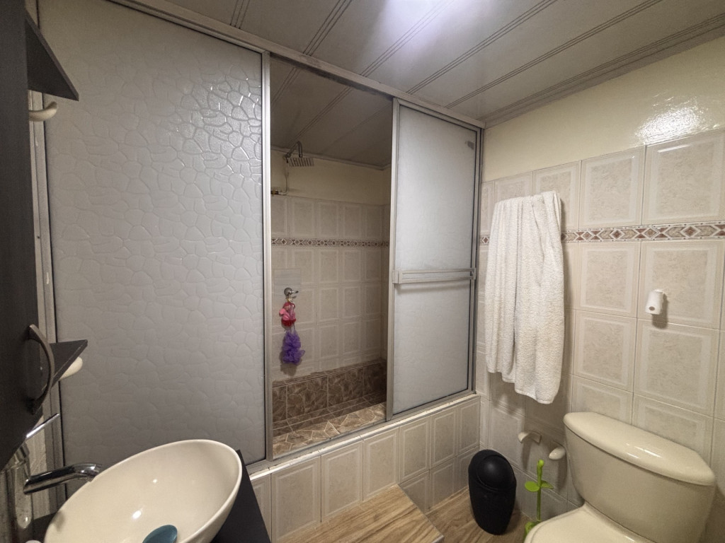 Casa en venta en Santa Lucia, Bogotá · foto 8 de 19