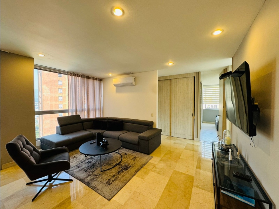 Apartamento en arriendo en El Poblado, Medellín · foto 6 de 24