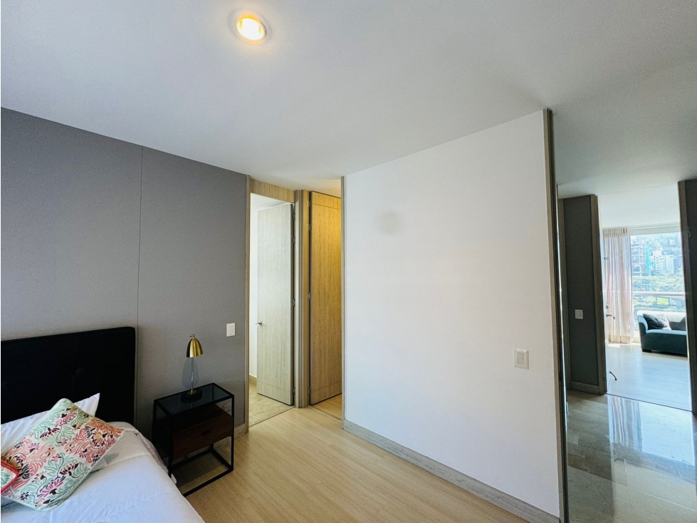 Apartamento en arriendo en El Poblado, Medellín · foto 10 de 24