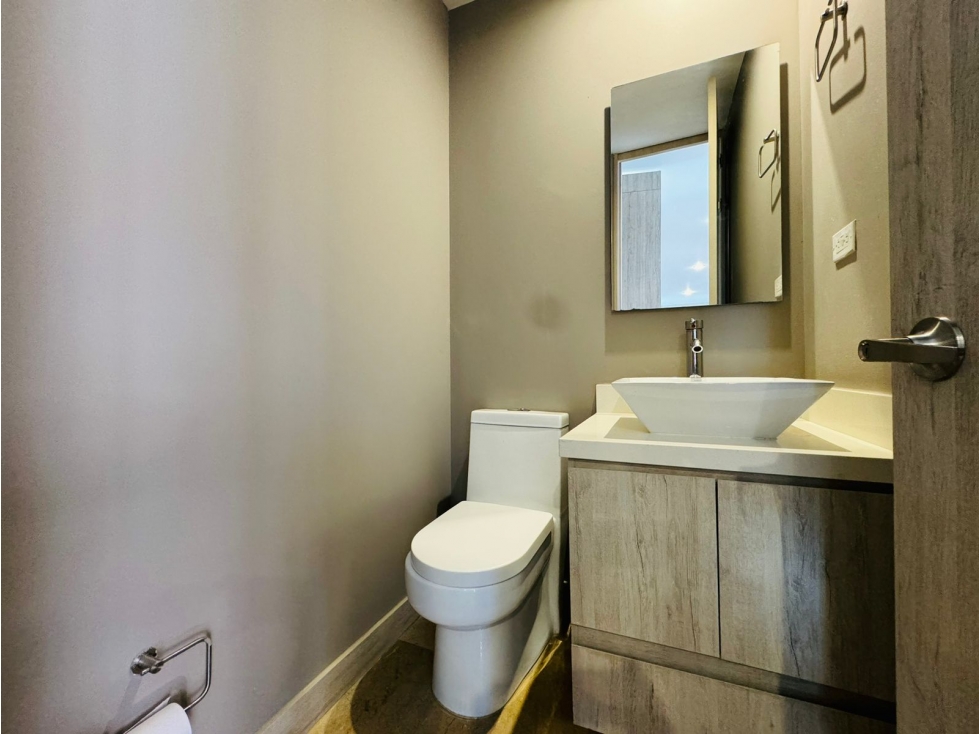 Apartamento en arriendo en El Poblado, Medellín · foto 23 de 24