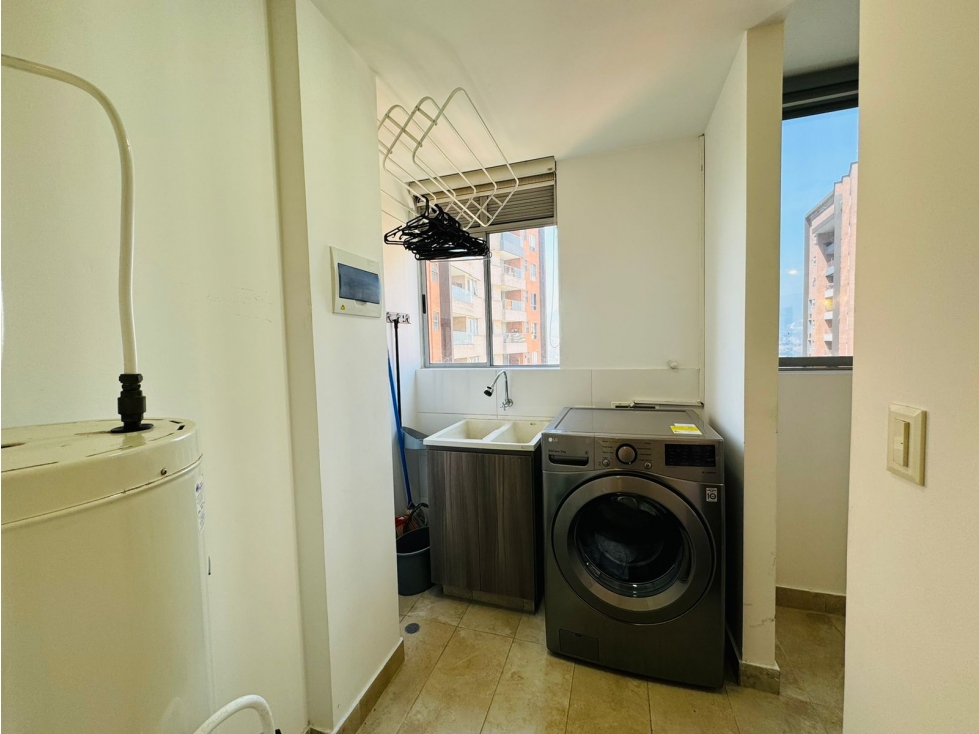 Apartamento en arriendo en El Poblado, Medellín · foto 24 de 24