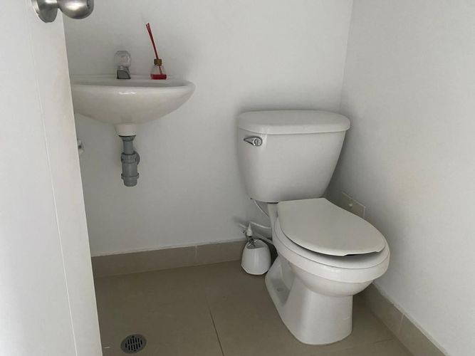 Oficina en arriendo en El Poblado, Medellín, 120 m² · foto 18 de 20