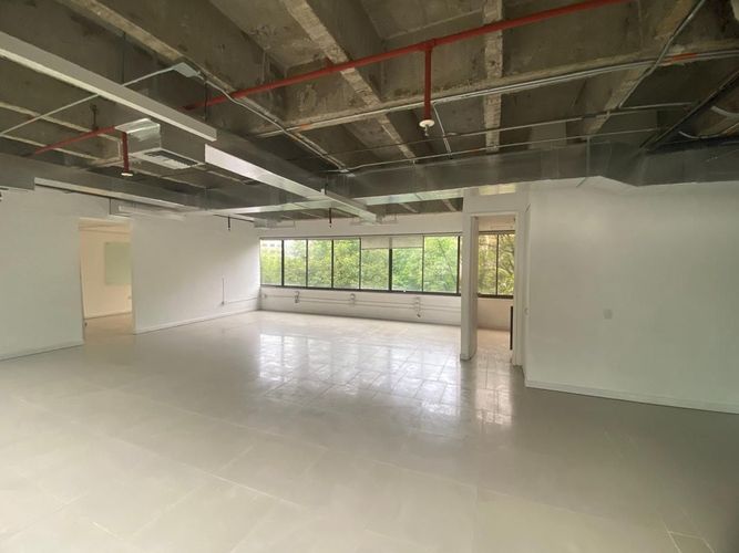 Oficina en arriendo en El Poblado, Medellín, 120 m² · foto 6 de 20