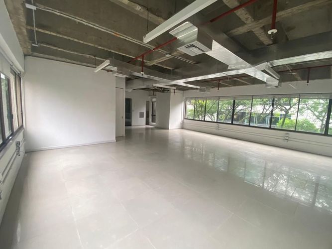 Oficina en arriendo en El Poblado, Medellín, 120 m² · foto 3 de 20