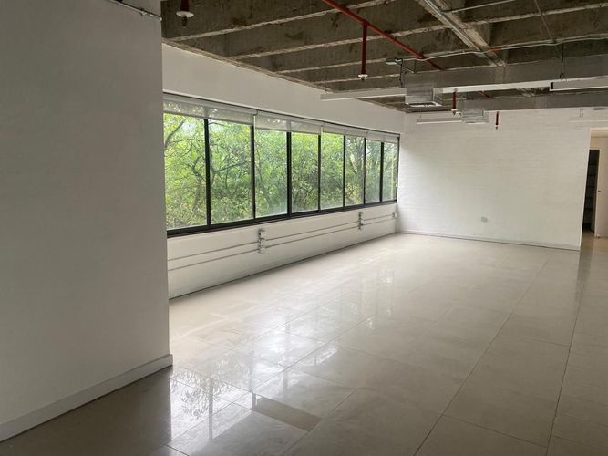 Oficina en arriendo en El Poblado, Medellín, 120 m² · foto 8 de 20