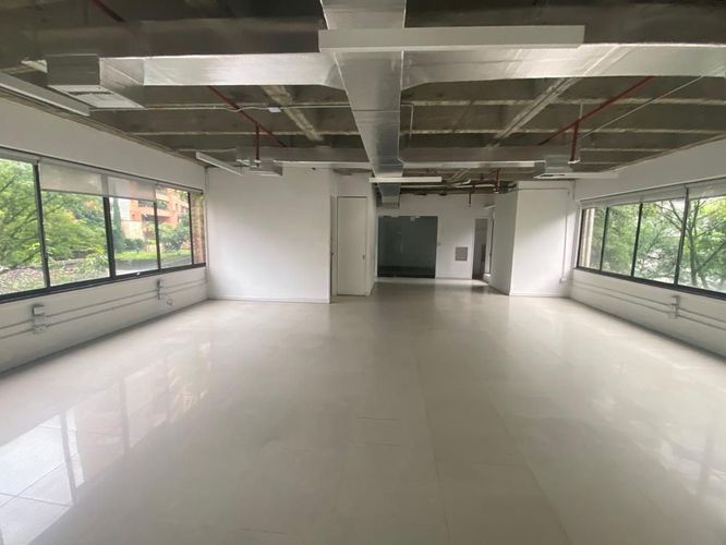 Oficina en arriendo en El Poblado, Medellín, 120 m² · foto 12 de 20