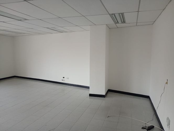 Oficina en arriendo en Laureles, Medellín, 70 m² · foto 3 de 12