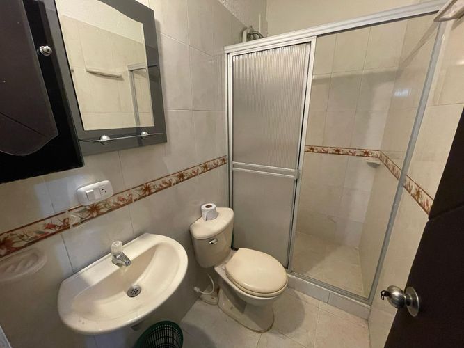 Casa de 4 alcobas en venta en Las Palmas, Ricaurte, 240 m² · foto 15 de 16